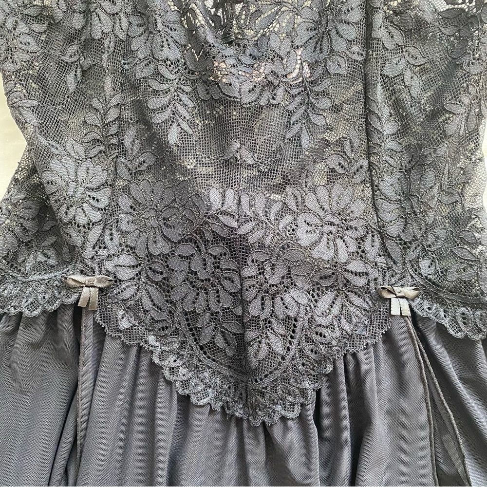 La Vie En Rose Black Lace Bodice Slip - Picture 8 of 11